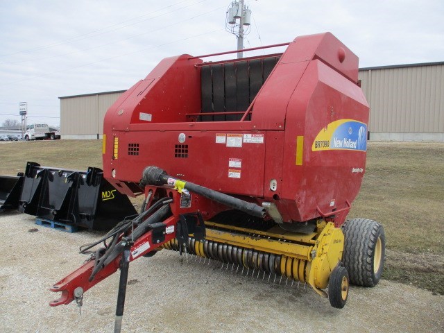 2011 New Holland BR7090 Baler-Round For Sale