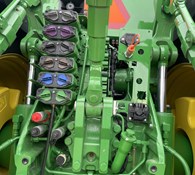 2022 John Deere 8R 340 Thumbnail 10