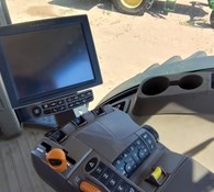 2018 John Deere 8320R Thumbnail 22