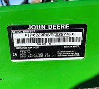 2021 John Deere 220R Thumbnail 6