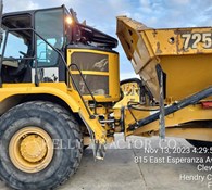 2020 Caterpillar 725 Thumbnail 12