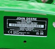 2021 John Deere 1025R Thumbnail 8