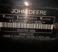 2018 John Deere 1023E Thumbnail 6