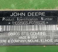 2016 John Deere S690 Thumbnail 40