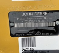 2019 John Deere 325G Thumbnail 9