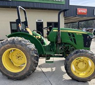 2016 John Deere 5075E Thumbnail 2