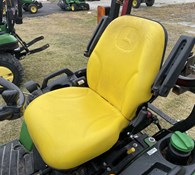 2017 John Deere 1025R Thumbnail 9