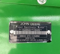 2017 John Deere S660 Thumbnail 15
