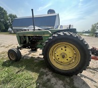 1980 John Deere 2940 Thumbnail 3