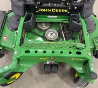 2017 John Deere Z930R Thumbnail 11
