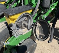 2020 John Deere 1775NT Thumbnail 9