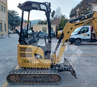 2018 Caterpillar 301.7D Thumbnail 3