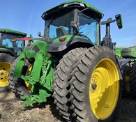 2023 John Deere 8R 250 Thumbnail 12