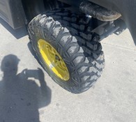 2018 John Deere XUV 835R Thumbnail 8