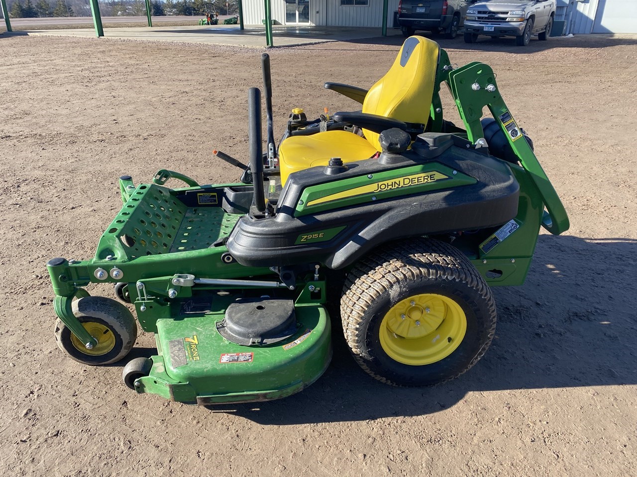 2020 John Deere Z915E Zero Turn Mower برسم البيعSlayton Minnesota