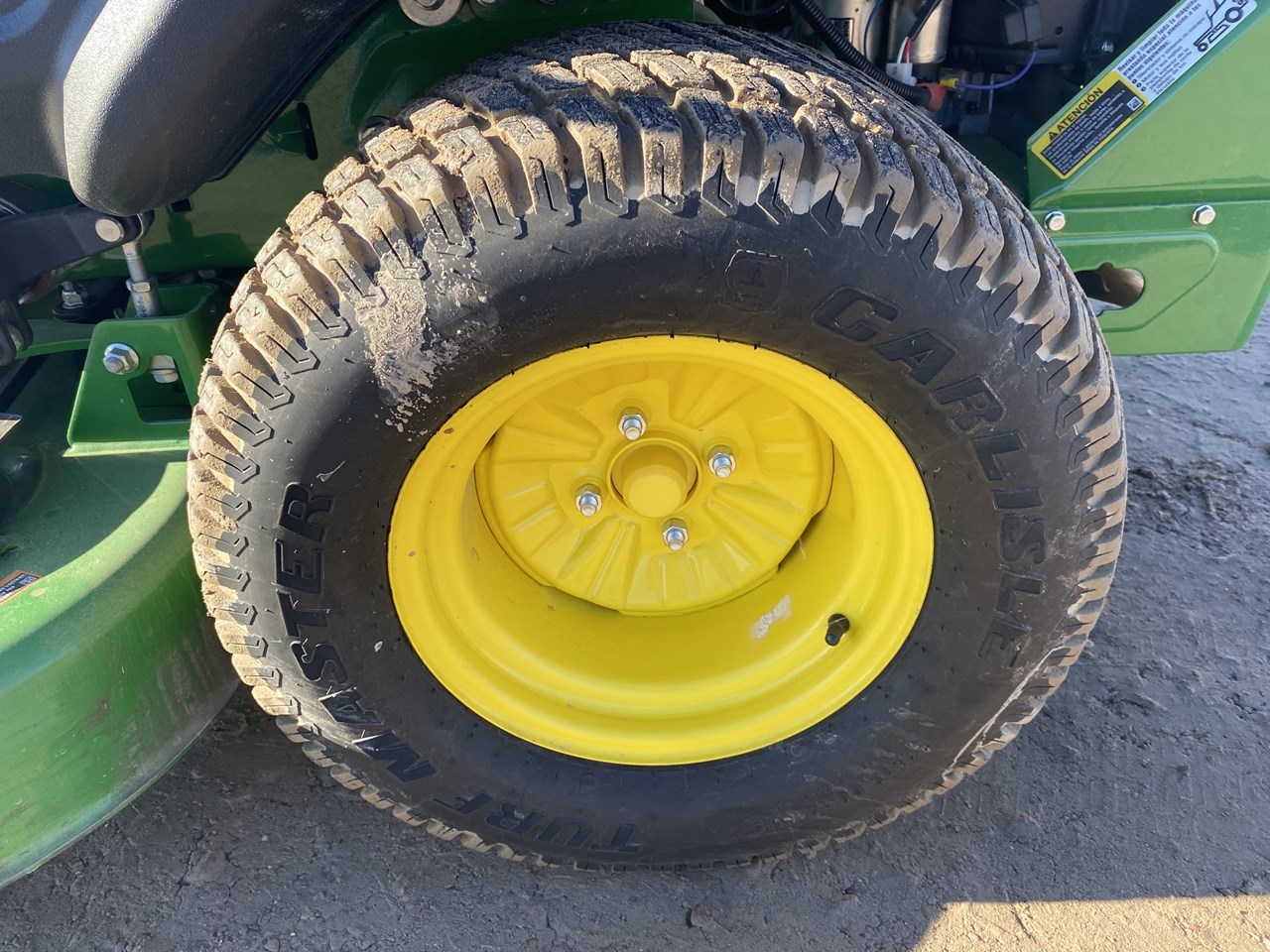 2020 John Deere Z915E Zero Turn Mower برسم البيعSlayton Minnesota