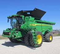 2023 John Deere X9 1100 Thumbnail 3