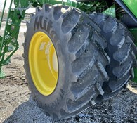 2023 John Deere X9 1100 Thumbnail 32