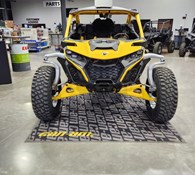 2024 Can-Am Maverick R X RS Carbon Black & Neo Yellow Thumbnail 3