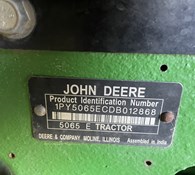 2013 John Deere 5065E Thumbnail 2