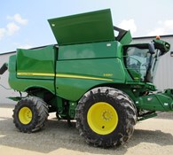 2016 John Deere S680 Thumbnail 1