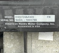 2015 Honda HSS724AAWD Thumbnail 2