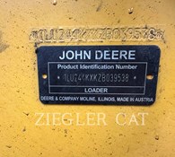 2015 John Deere 244K Thumbnail 6