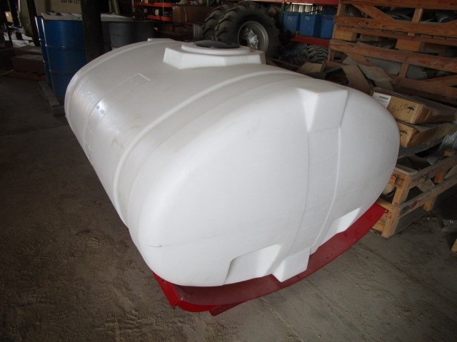 2022 Misc 400 gallon liquid tank with mounts (2150 planter) Attachments For Sale