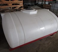 2022 Misc 400 gallon liquid tank with mounts (2150 planter) Thumbnail 2