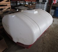 2022 Misc 400 gallon liquid tank with mounts (2150 planter) Thumbnail 5