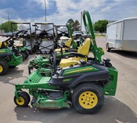 2021 John Deere Z920M Thumbnail 2