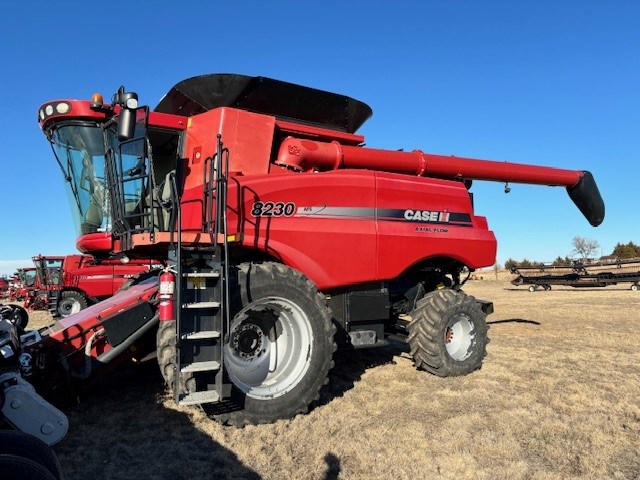 2013 Case IH 8230 Combine For Sale