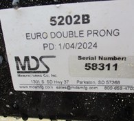 2024 MDS 5202B MDS DOUBLE TINE BALE STABBER, BLACK (EURO SE Thumbnail 4