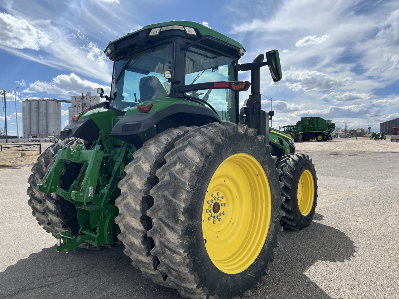 2022 John Deere 8R 280 Tractor Row Crop For Sale in Muleshoe Texas