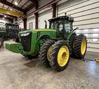 2015 John Deere 8260R Thumbnail 1