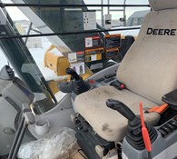 2018 John Deere 250G LC Thumbnail 5
