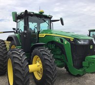 2022 John Deere 8R 310 Thumbnail 2