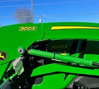 2022 John Deere 3025E Thumbnail 8