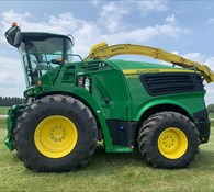 2023 John Deere 8100 Thumbnail 1