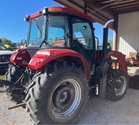 2016 Case IH Farmall 90C Thumbnail 2