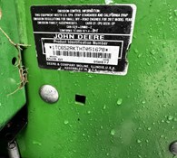 2017 John Deere 652R Thumbnail 10