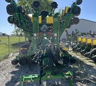 2023 John Deere 1795 Thumbnail 1