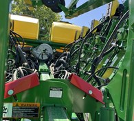 2023 John Deere 1795 Thumbnail 2