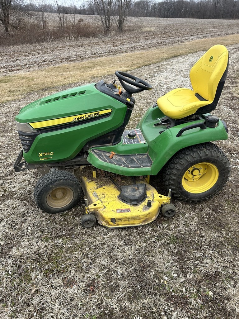 2022 John Deere X580 Riding Mower For Sale in Jerseyville Illinois