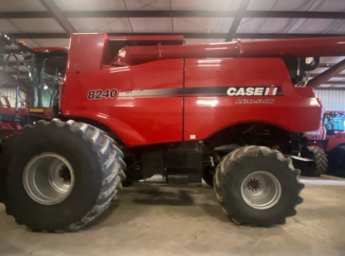 2015 Case IH 8240 Combine For Sale