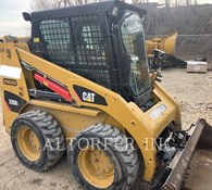 2015 Caterpillar 226B3 Thumbnail 2