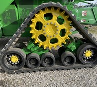 2023 John Deere S790 Thumbnail 8