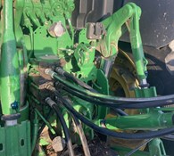 2020 John Deere 6215R Thumbnail 12