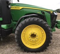 2023 John Deere 8R 370 Thumbnail 12