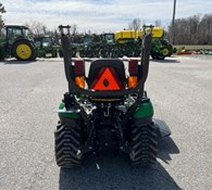 2017 John Deere 1025R Thumbnail 4